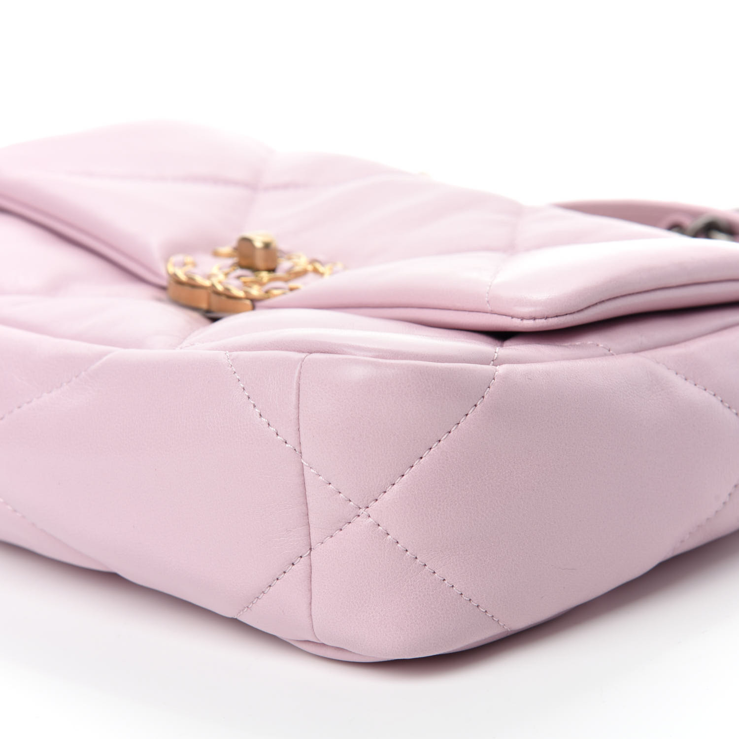 CHANEL Lambskin Quilted Medium 19 Flap Light Pink