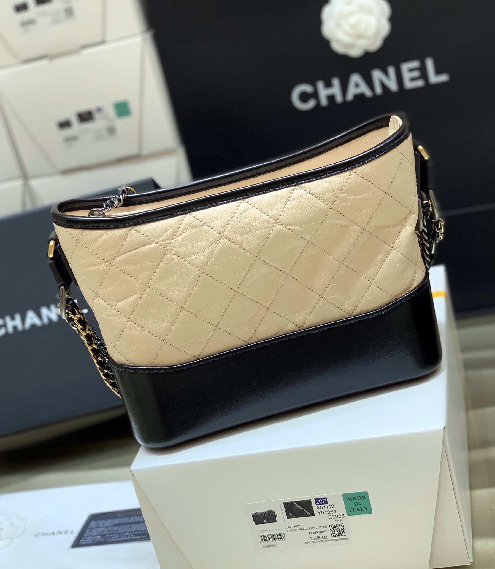 CHANEL Aged Calfskin Quilted Small Gabrielle Hobo Beige Black