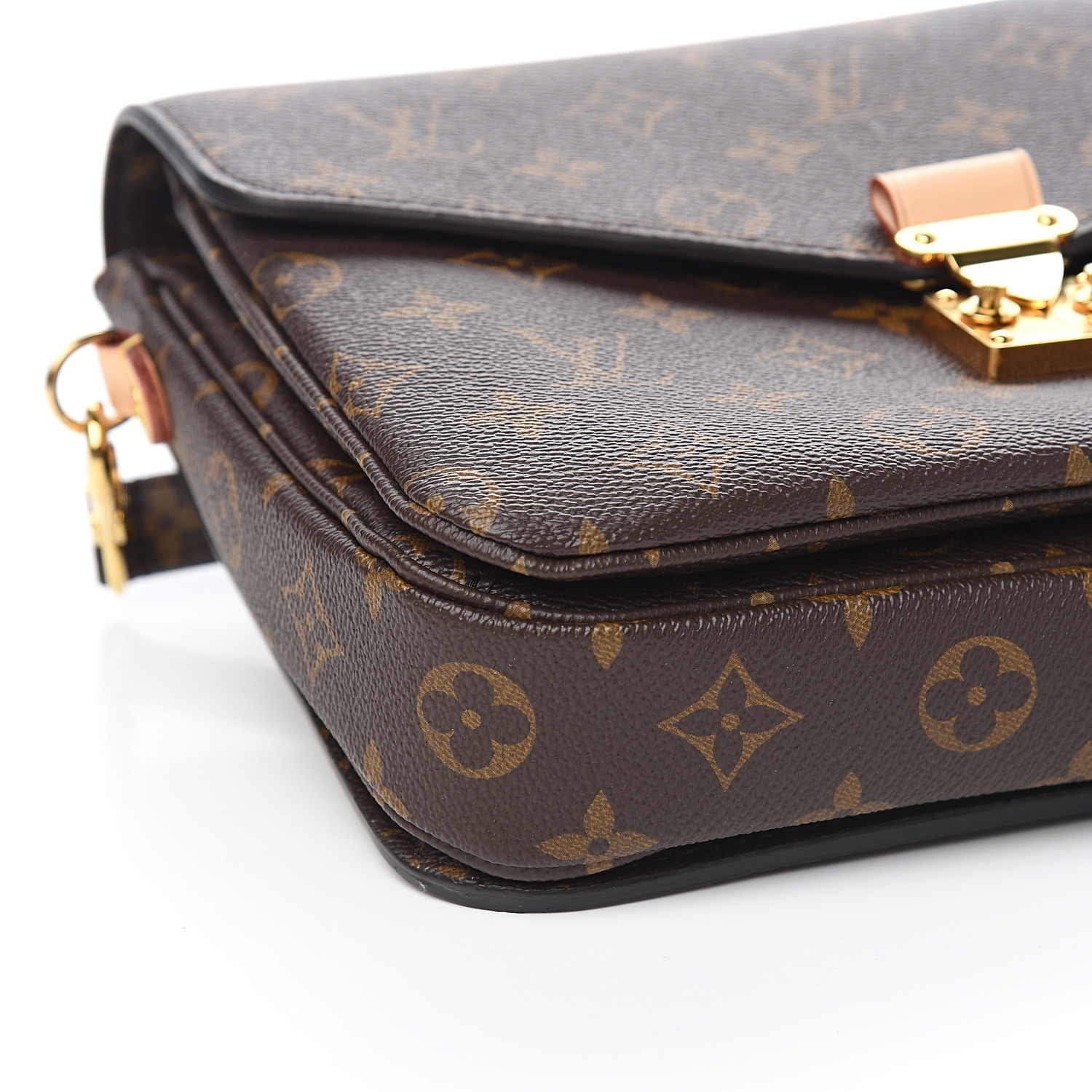 LOUIS VUITTON Monogram Pochette Metis