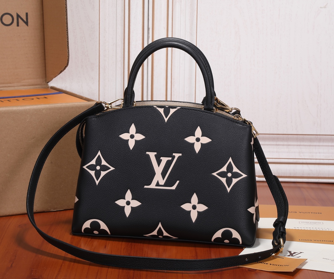 Louis Vuitton LV Grand Palais tote bag black