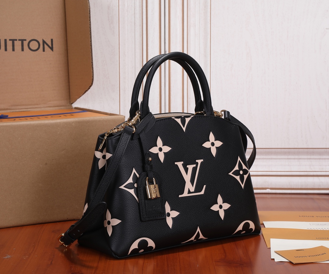 Louis Vuitton LV Grand Palais tote bag black